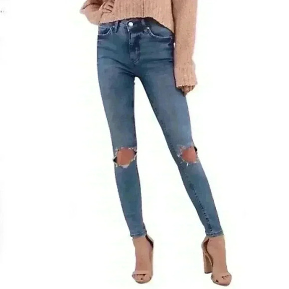 Free People Denim - 💙Free People | Medium Wash “Busted Knee” Skinny Jeans